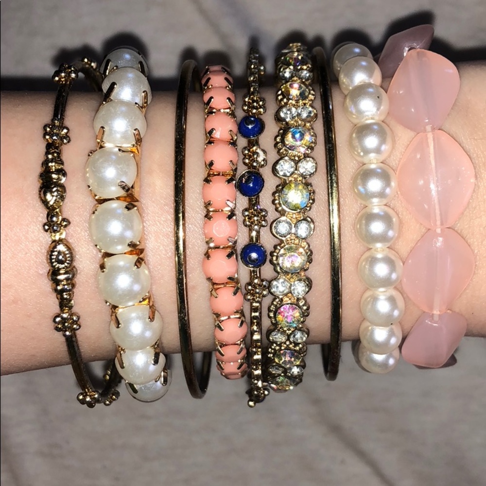 9 Bracelet Bundle🌈🌈🌈